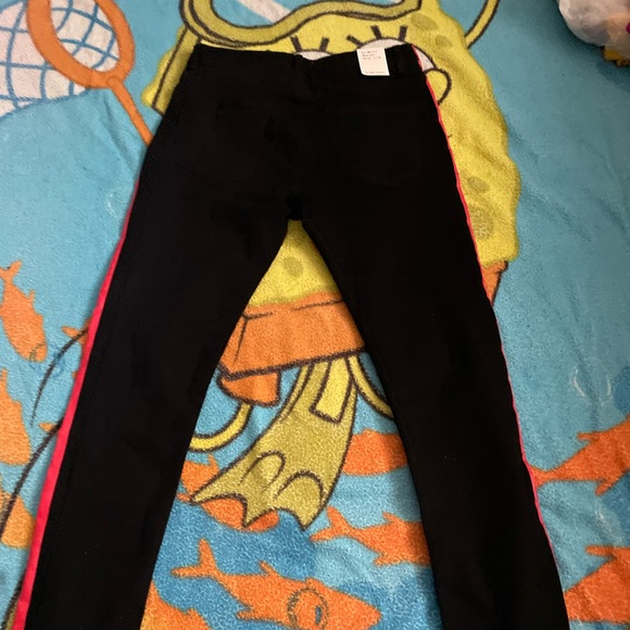 Ripped Paint Splashed Jeans - Picture 2 of 2